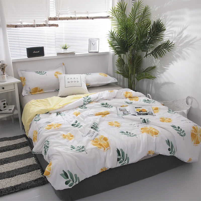 DecorBites™ Cartoon Print Quilted Double Blanket for Queen Size Bed