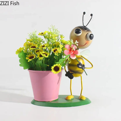 DecorBites™ Ants Gardener Vase: Creative Plant Pots for Aesthetic Room Decor