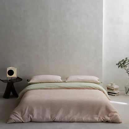 DecorBites™ 100% Cotton Foam Yarn Bedding Set with Solid Color Jacquard Design