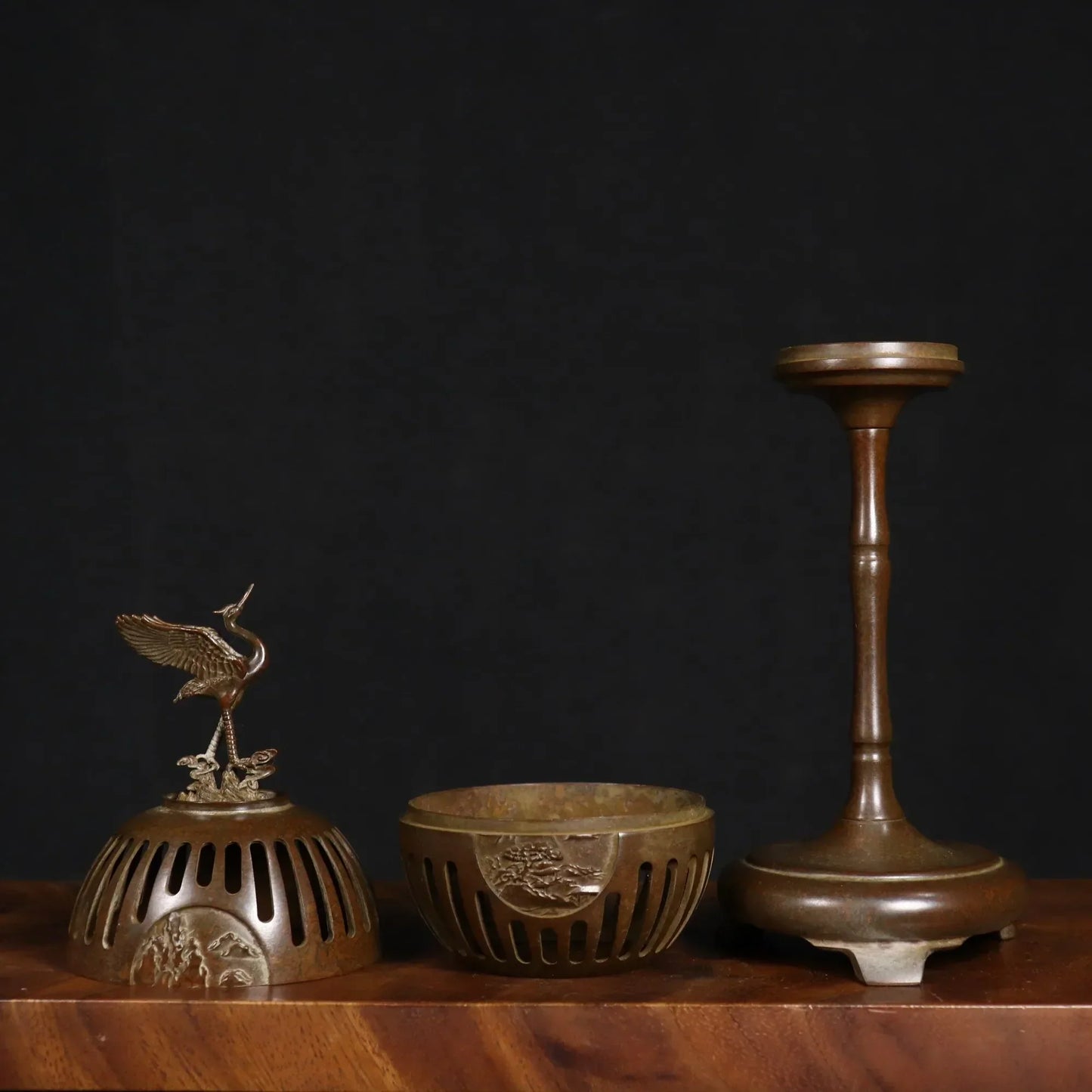 DecorBites™ Crane Incense Burner - Su Gong Craftsmanship, Elegant Home Décor Piece