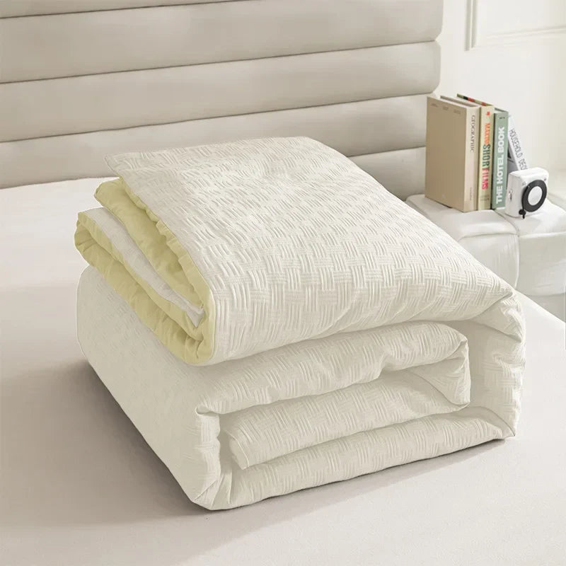 DecorBites™ Comforter and Pillowcase Quilt Set: Soft, Breathable, and Durable for Queen Bed