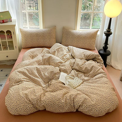 DecorBites™ Cotton Flower Print Bedding Set - Romantic High-Density Comforter for Adults