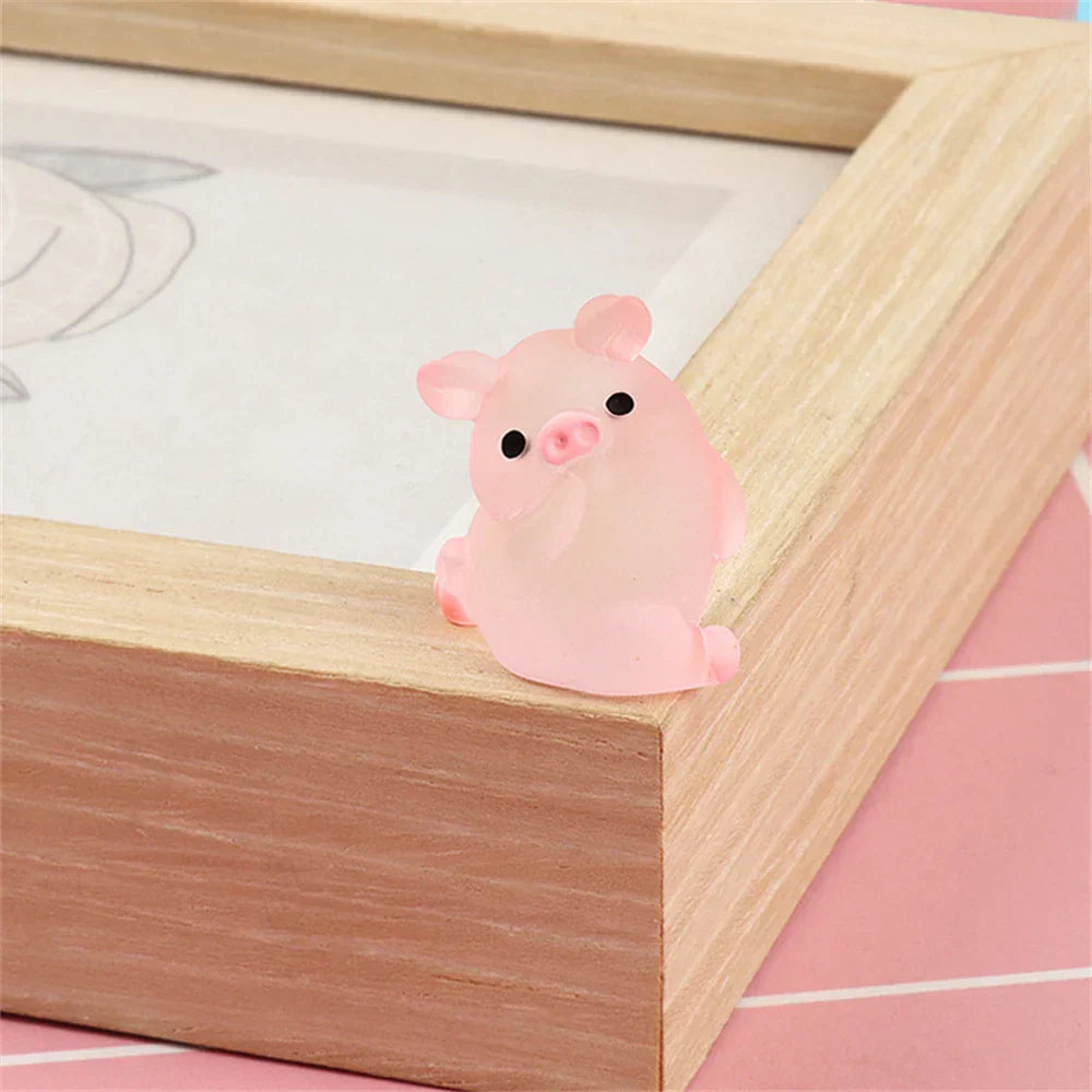 DecorBites™ Kawaii Pig Miniatures Terrarium Figurines 6pcs Crafts Home Decoration