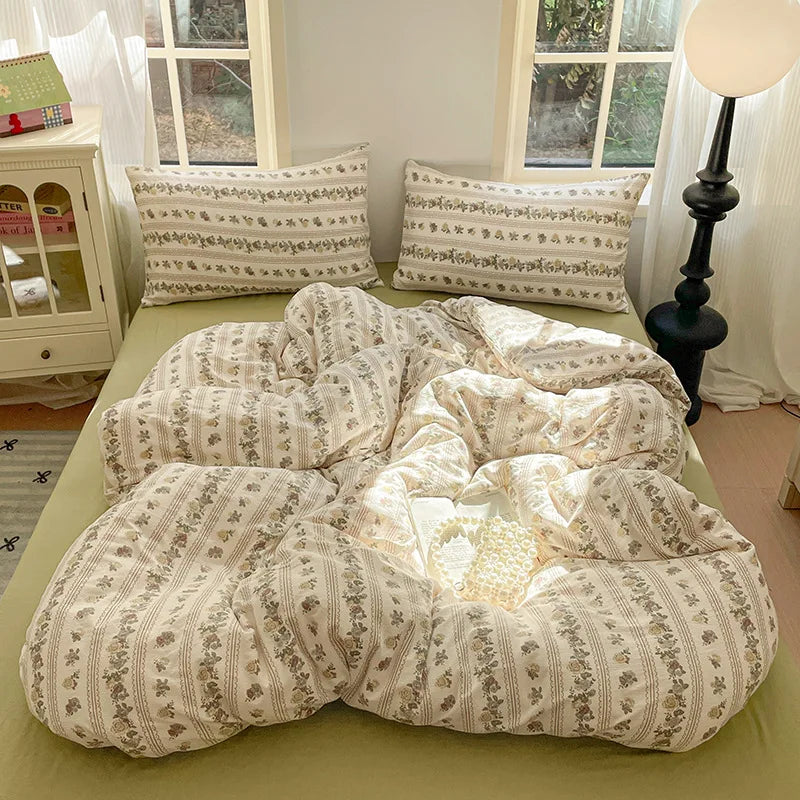 DecorBites™ Cotton Flower Print Bedding Set - Romantic High-Density Comforter for Adults