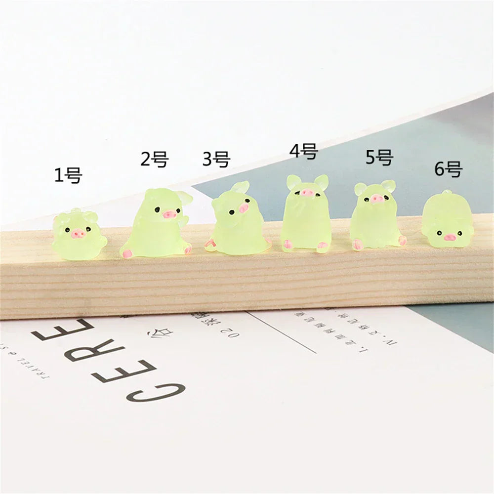 DecorBites™ Kawaii Pig Miniatures Terrarium Figurines 6pcs Crafts Home Decoration