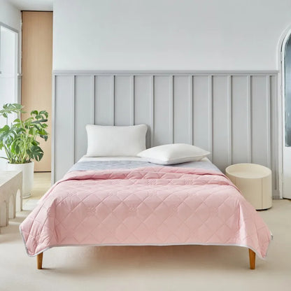 DecorBites™ Cool Summer Blanket: Lightweight Soft Ice Cooling Comforter for Hot Sleepers