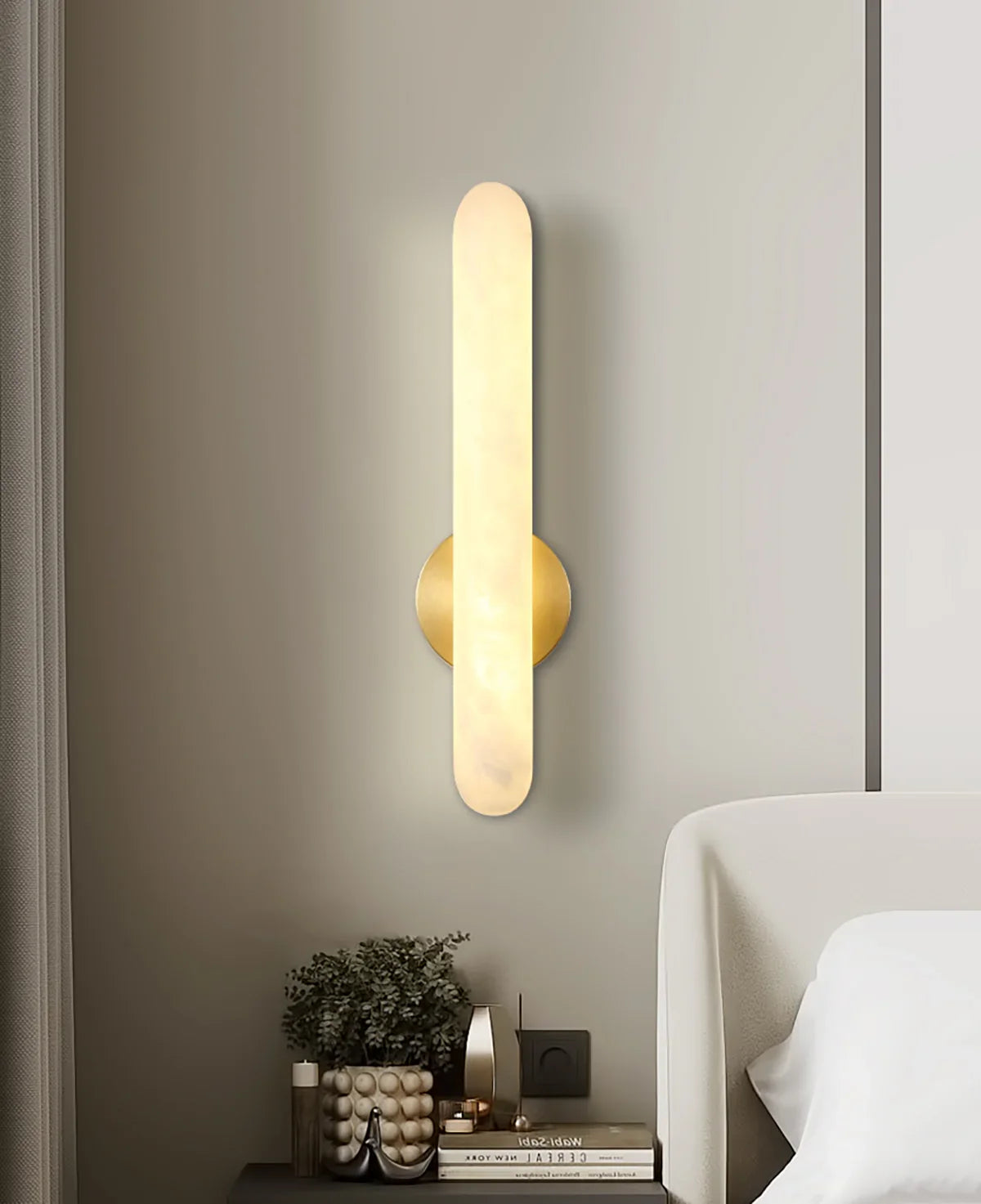 Selune Alabaster Column Wall Light