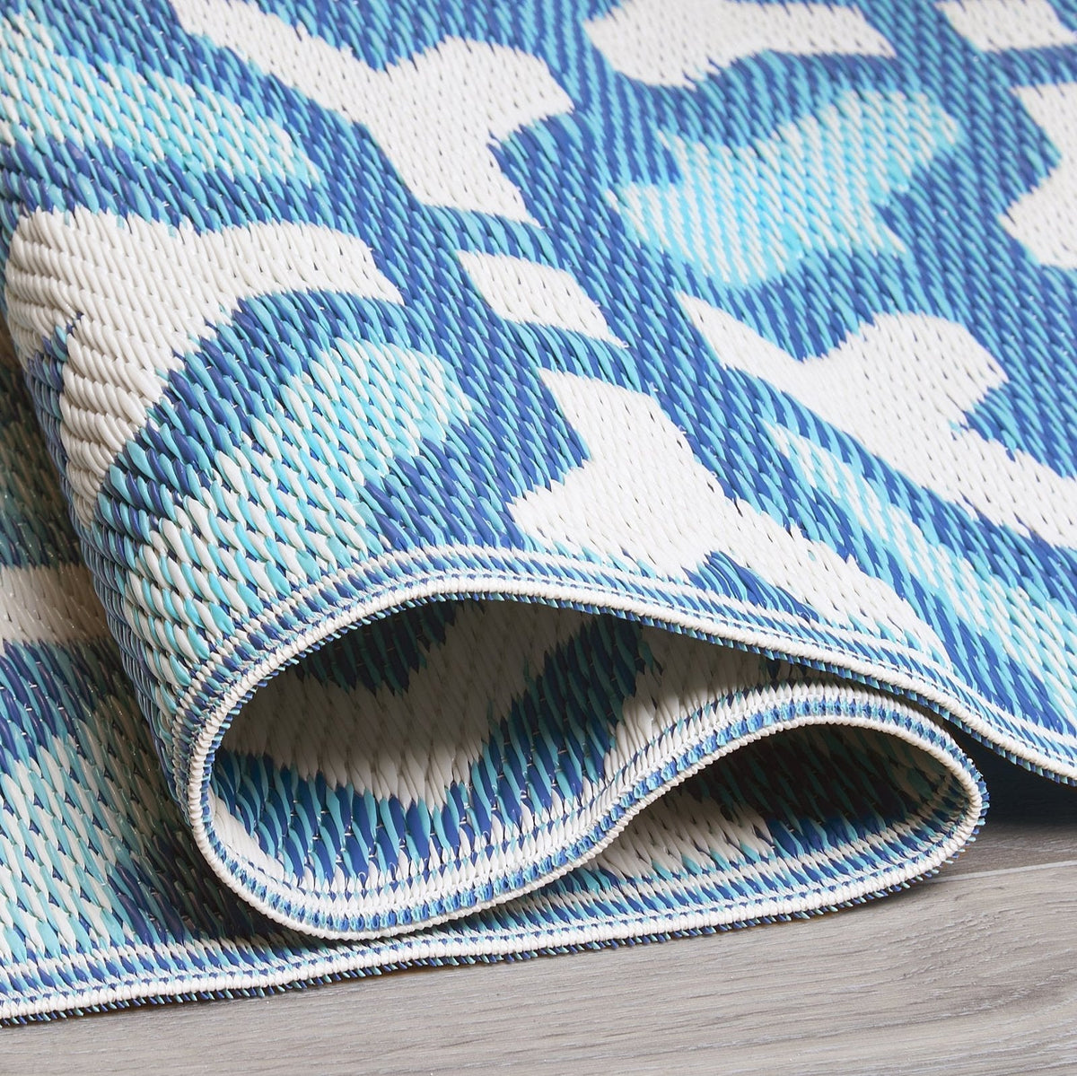 Seville - Multicolor Blue Outdoor Rug for Patio