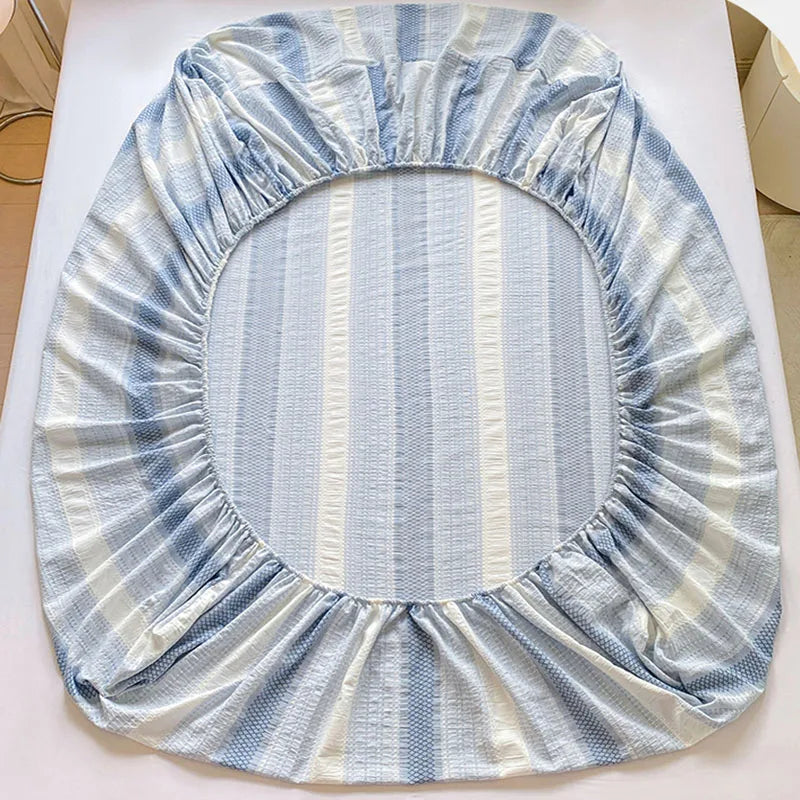 DecorBites™ Cotton Jacquard Fitted Sheet Set with 2 Pillowcases, Dustproof & Anti-Slip