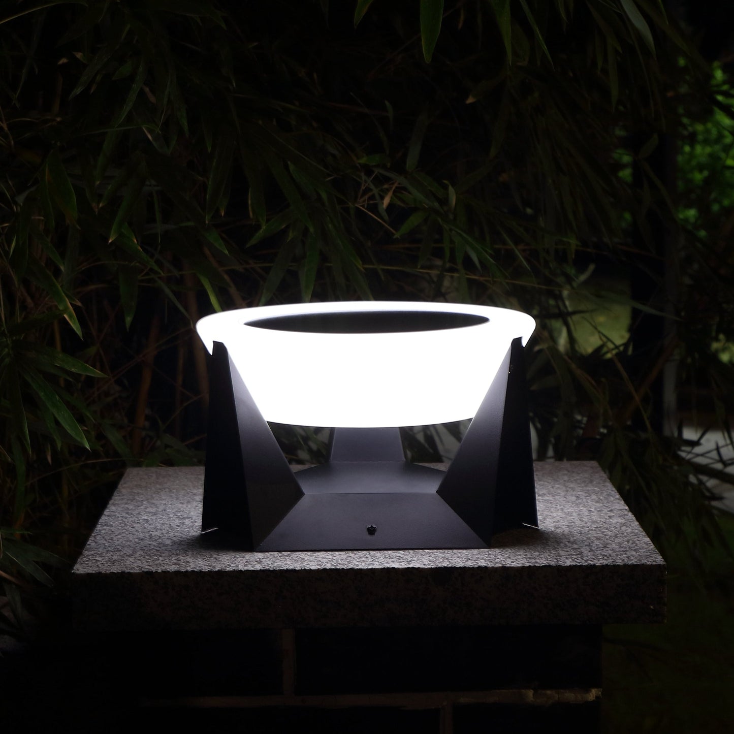Solar Glow Outdoor Lamp