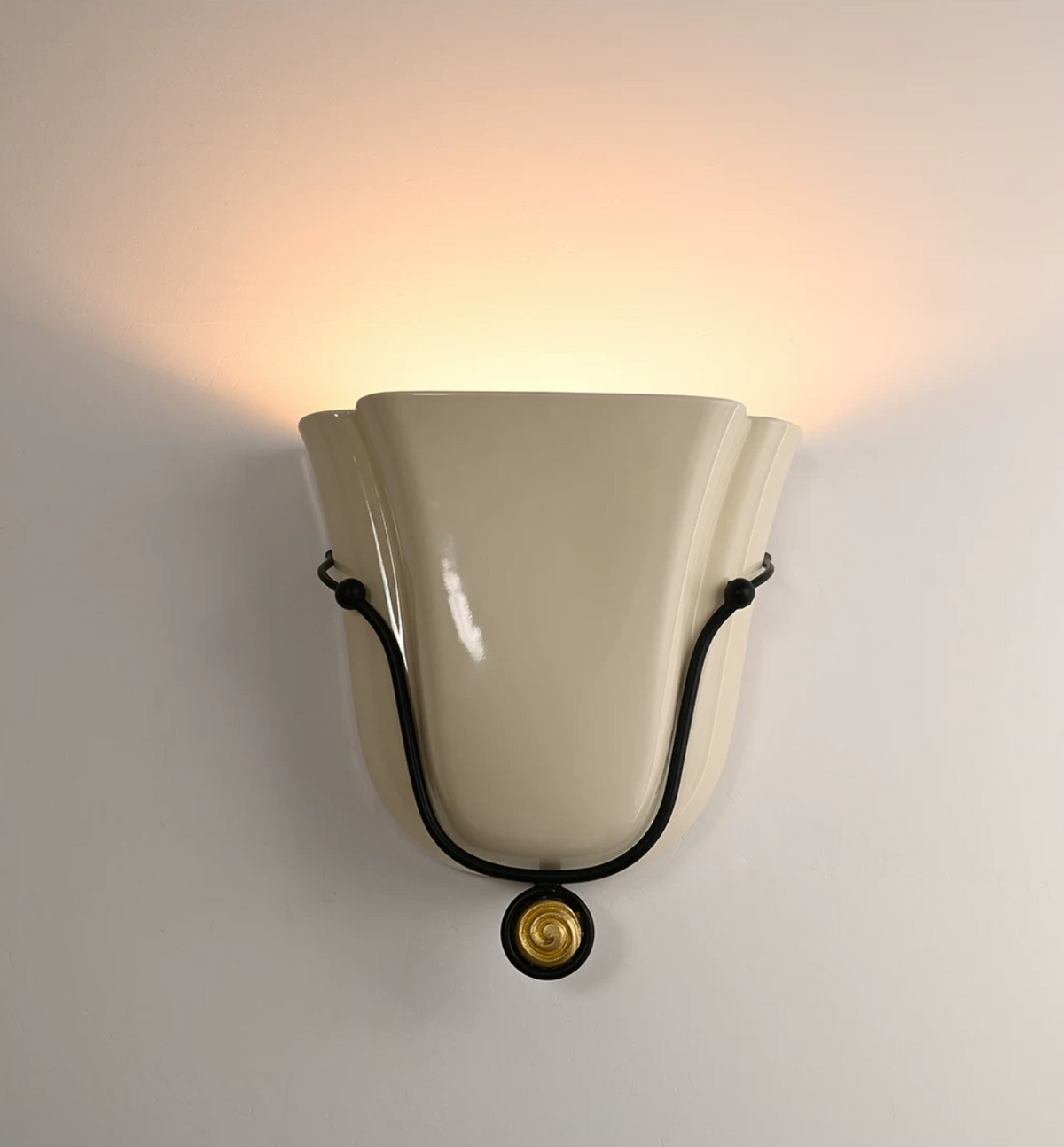Solenne Shell Wall Sconce