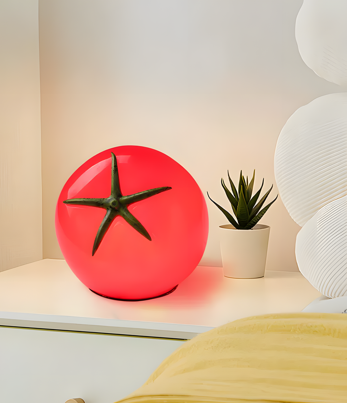 Tomato Glass Table Lamp