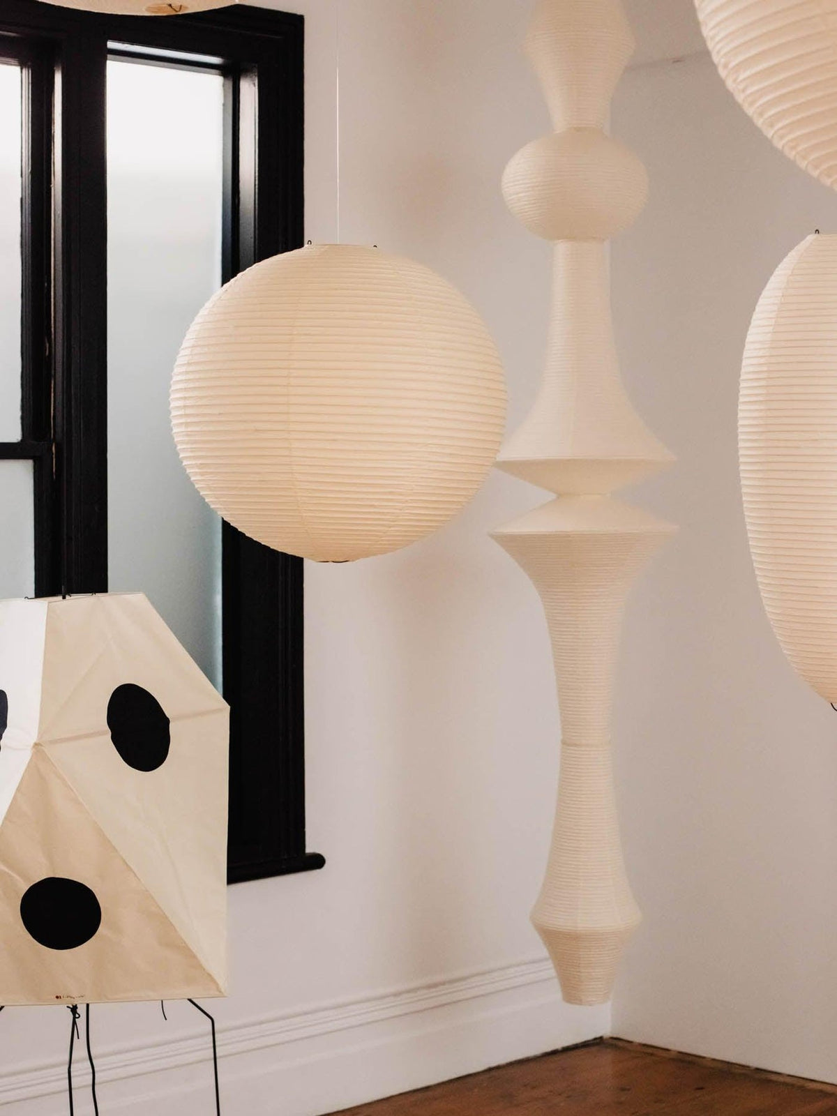 Akari E Series Pendant Light