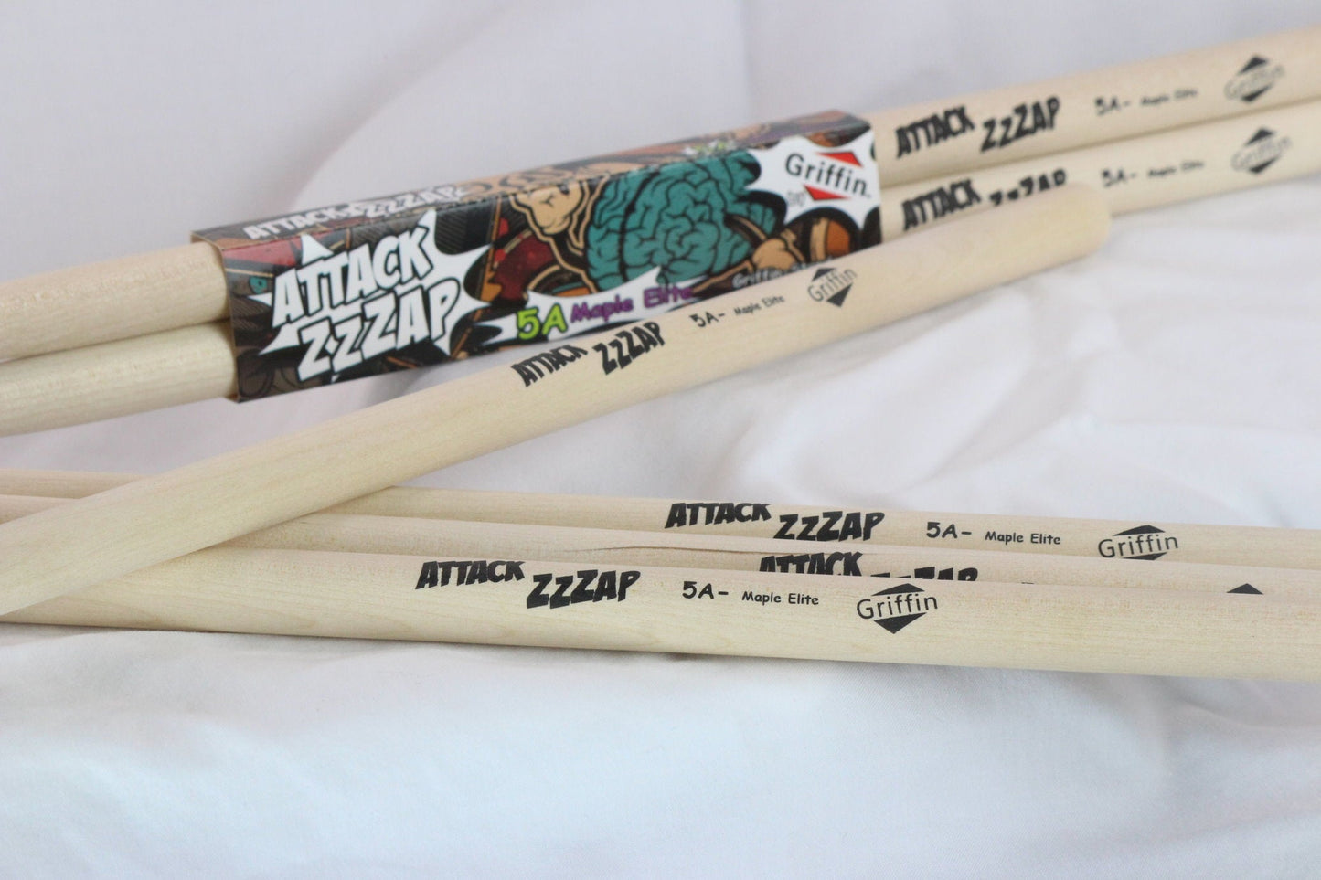 GRIFFIN Attack Zzzap Drum Sticks - 24 Pairs of Select Elite Maple Wood Size 5A - Drummers Percussion Classic Pure Grit Uncoated, Raw Wood Drumming Sticks
