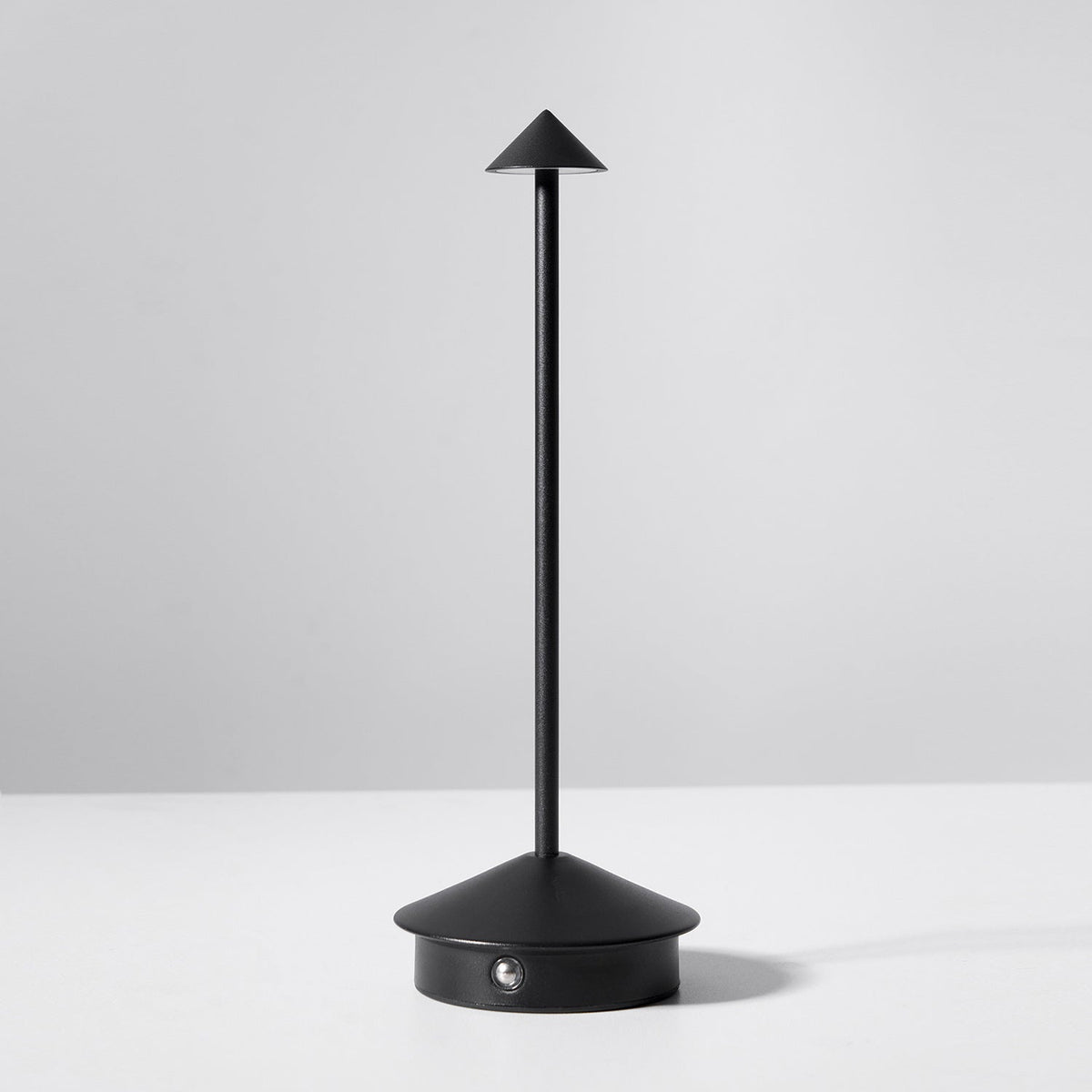 Pina Wireless Task Lamp