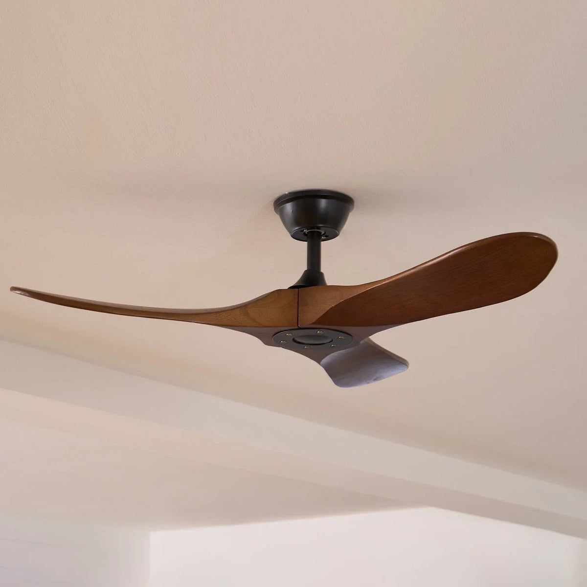 Veyronis Propeller Ceiling Fan