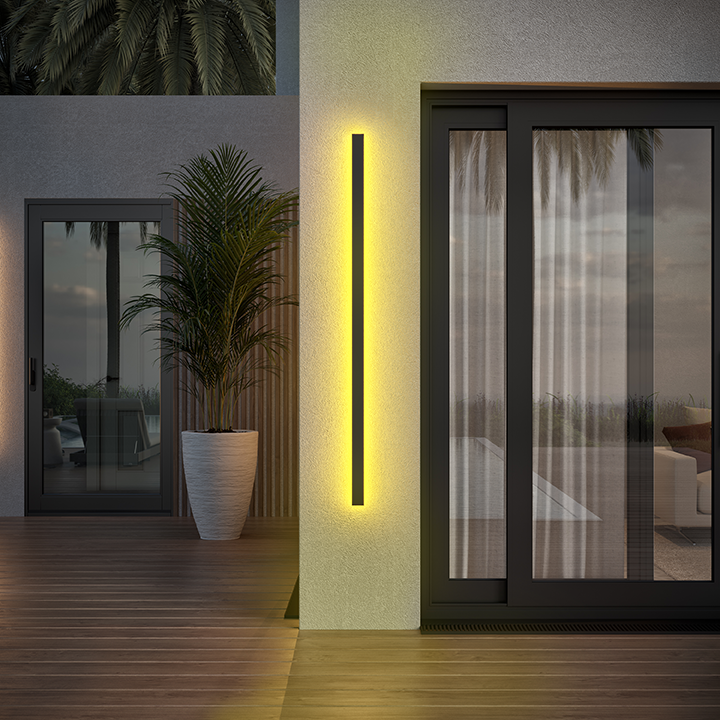 Svelte Smart Outdoor Lamp