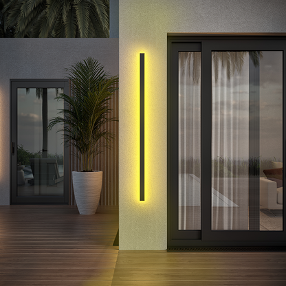 Svelte Smart Outdoor Lamp