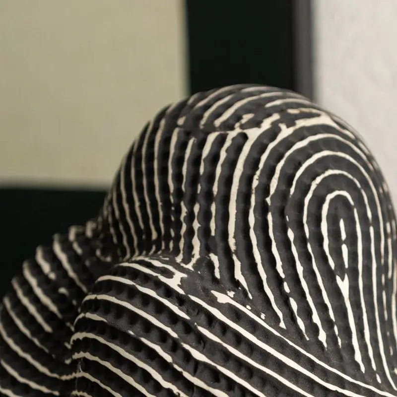 Abstract black & white geometric stone rockery – living room sculpture