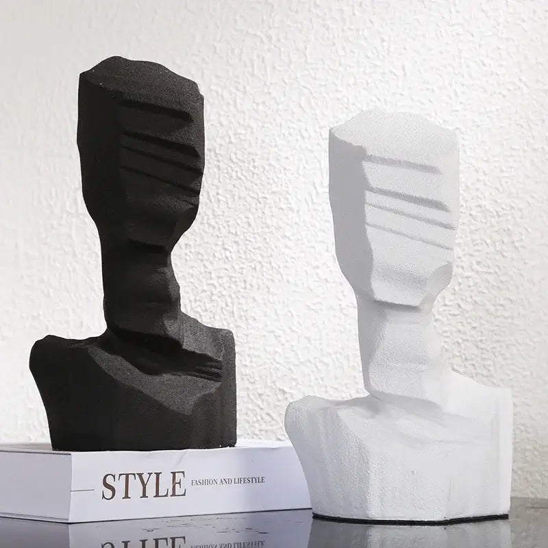 Abstract black & white resin decoration geometric living room sculpture