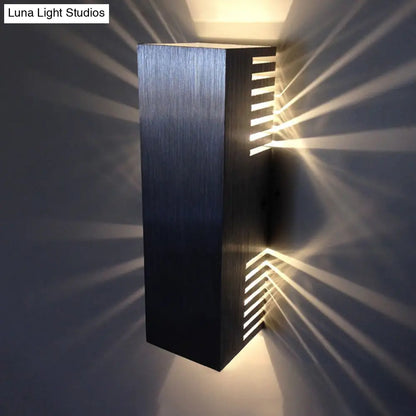 DecorBites™ Aluminum LED Wall Light with Sleek Style - Brushed Silver Rectangle - Warm/White Light