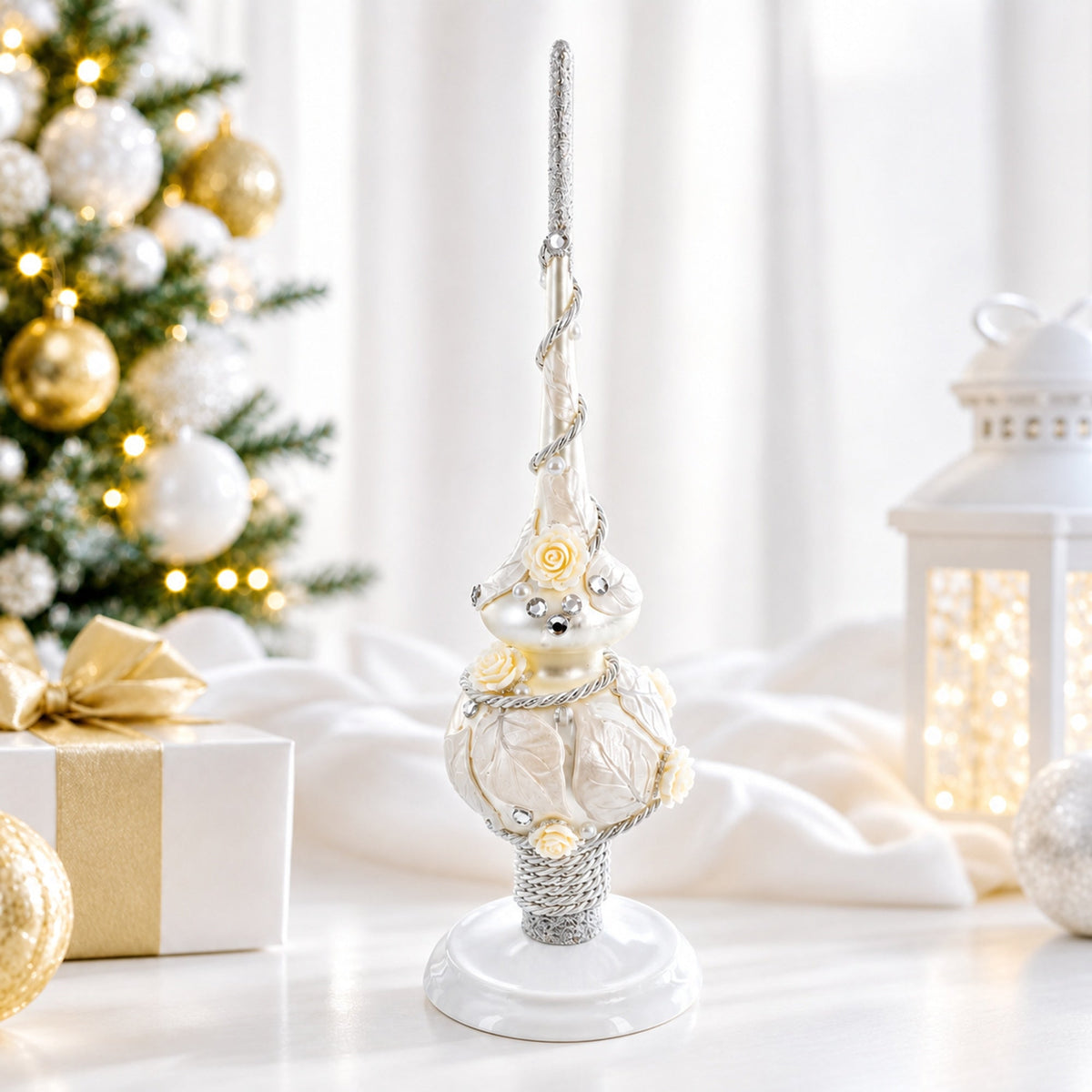 Upright White Metal Christmas Tree Topper Finial Stand Display Stand 7.2 Inches (Poland)