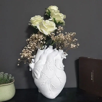 Anatomical white ceramic heart shape vase living room decor