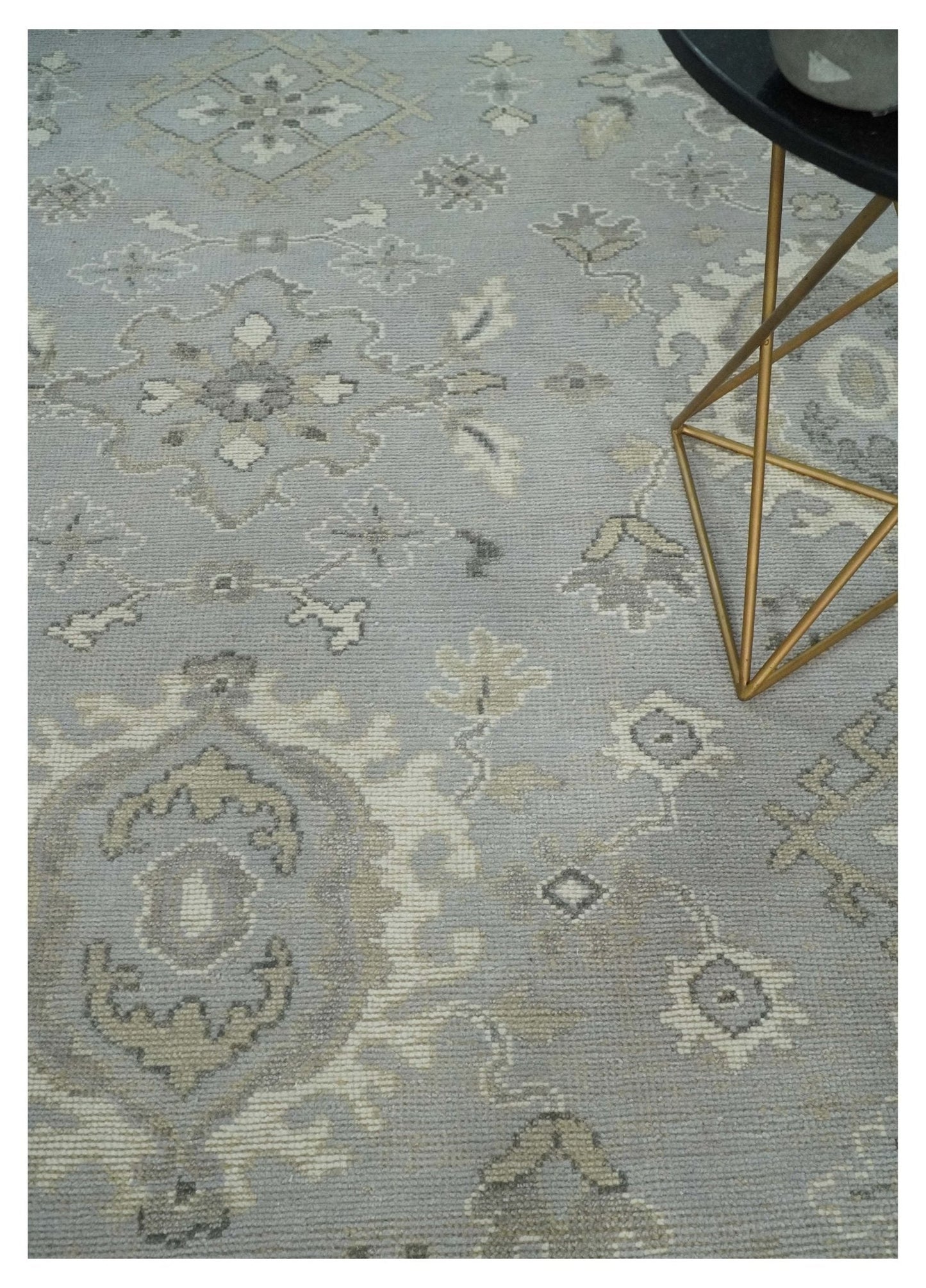 Antique Style Silver And Beige Modern Oushak wool Area Rug