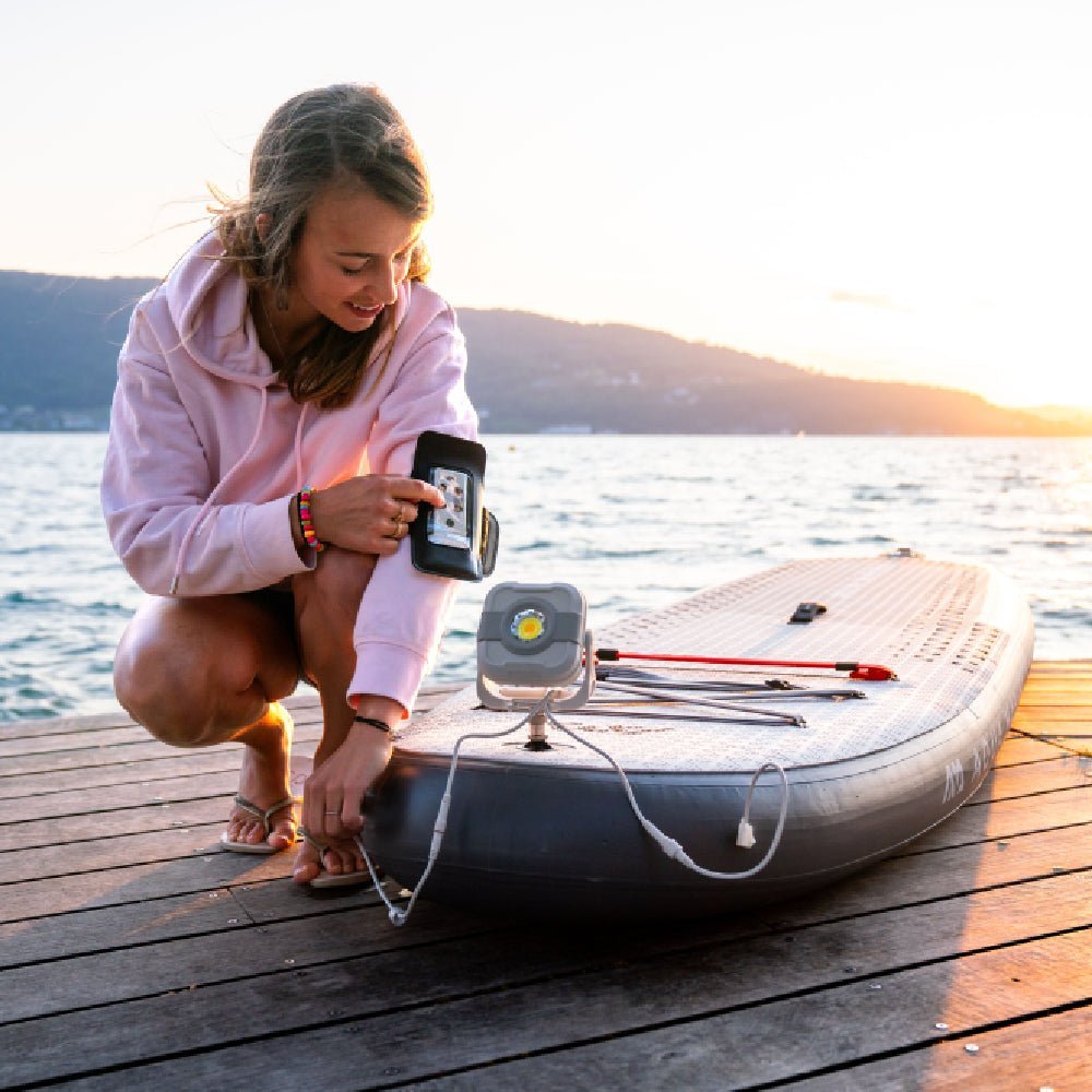 Aqua Marina Glow All Around ISUP With Ambient Light System And Safety Leash, 10FT [BT-24GL] (SAK48269)