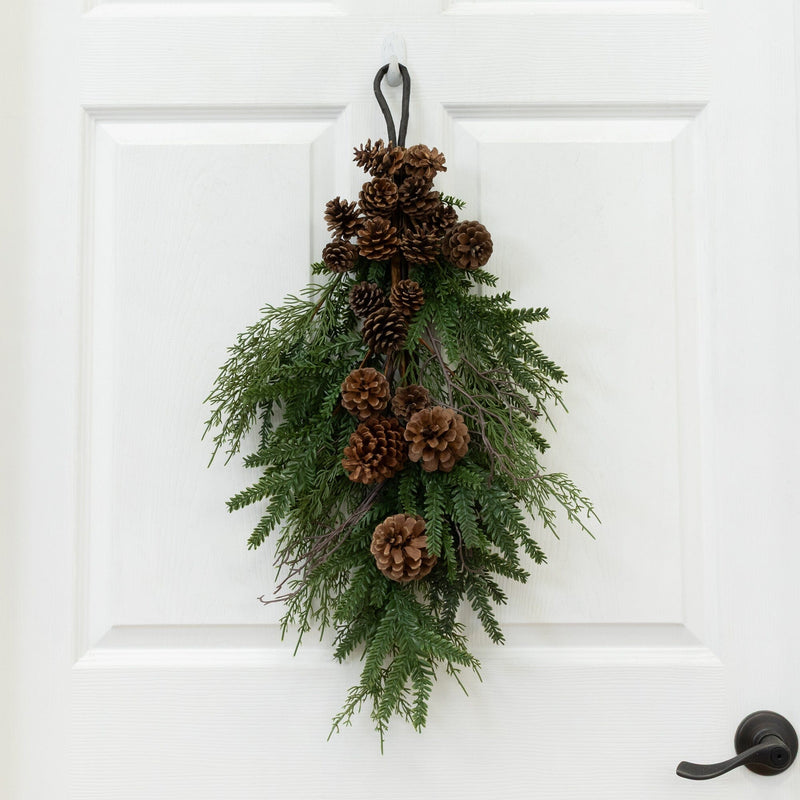 26” Pine & Pine Cone Teardrop