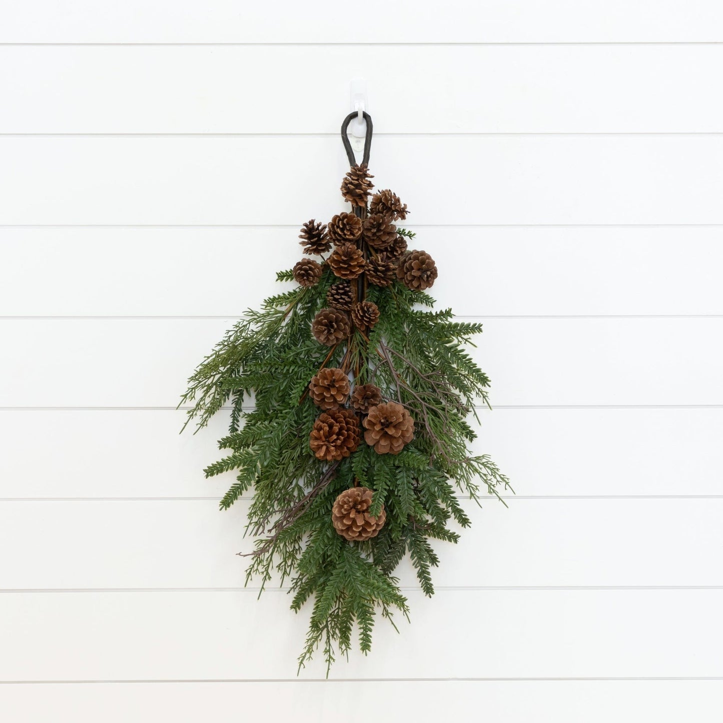 26” Pine & Pine Cone Teardrop