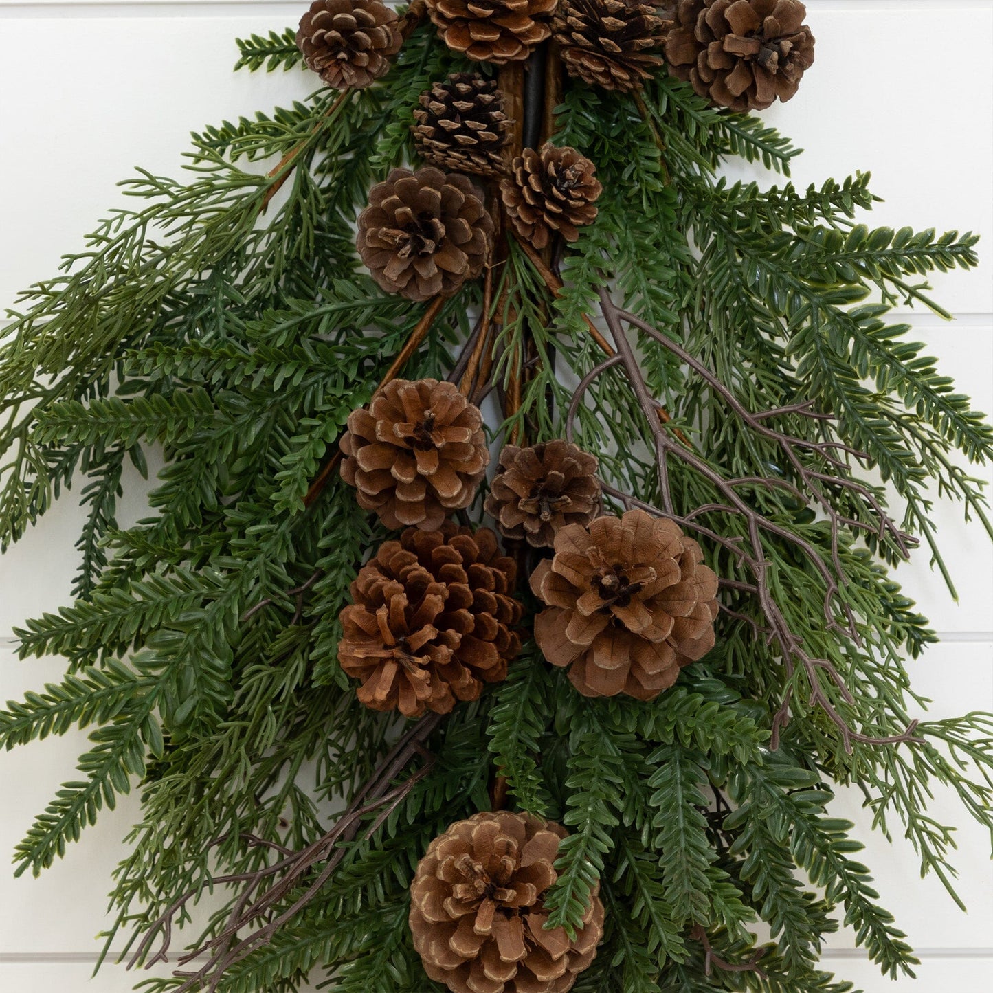26” Pine & Pine Cone Teardrop