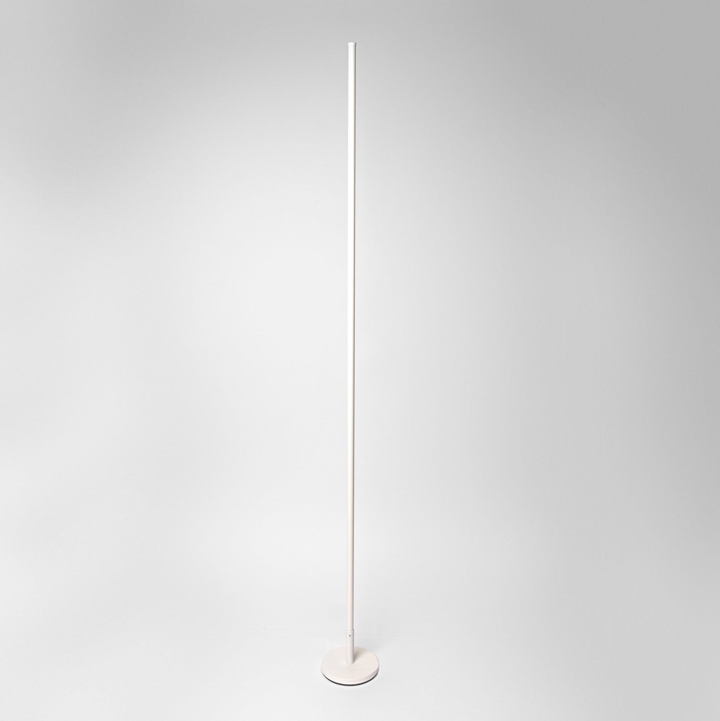 Léger RGB Floor Lamp