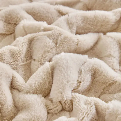 Banana leaf jacquard faux rabbit fur bedroom throw blanket