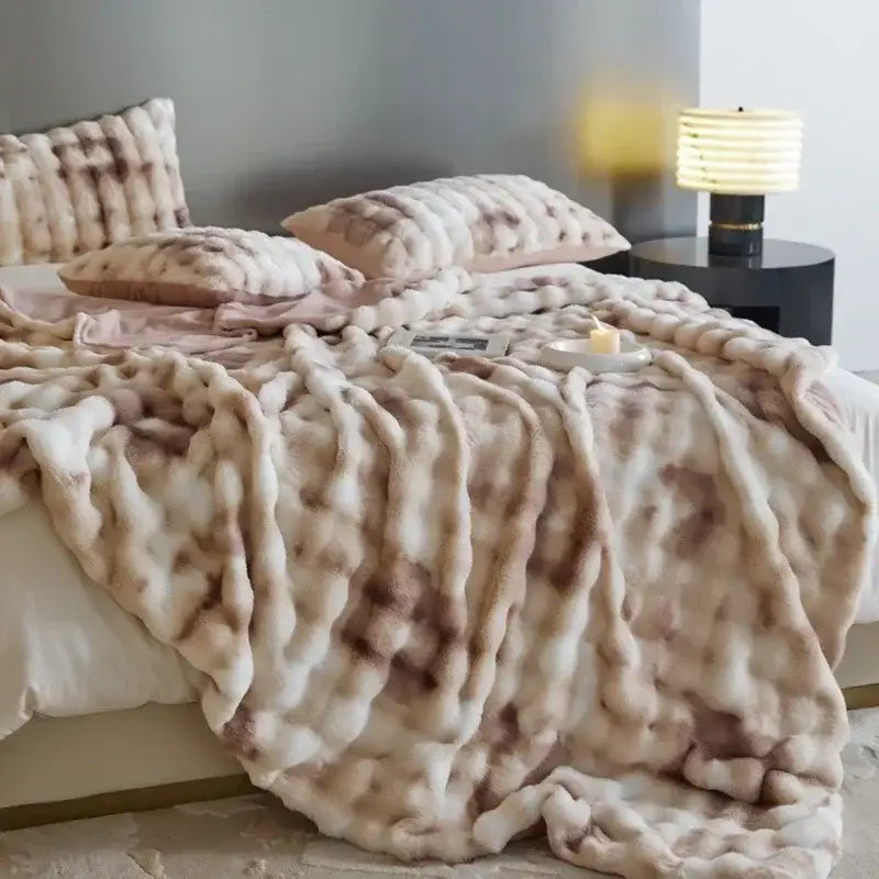 Beige & brown faux fur cozy fleece blanket bedroom throw