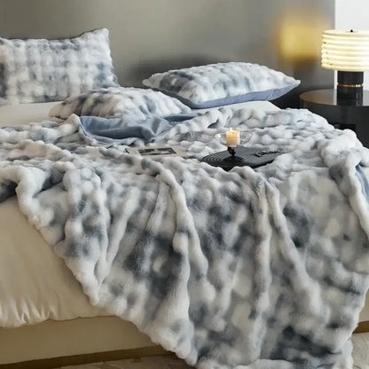 Beige & brown faux fur cozy fleece blanket bedroom throw