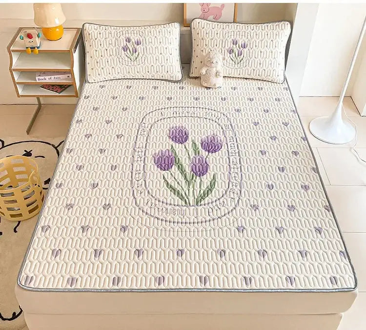 Beige & red cartoon pattern latex mattress bedroom quilted bed sheets