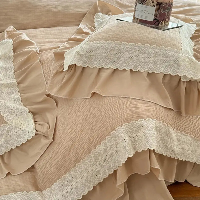 Beige & white lace ruffles bedding set – bedroom duvet cover