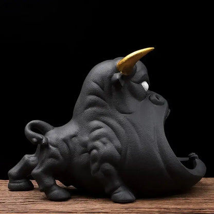 Black and gold ceramic bull ashtray living room cartoon cow decor