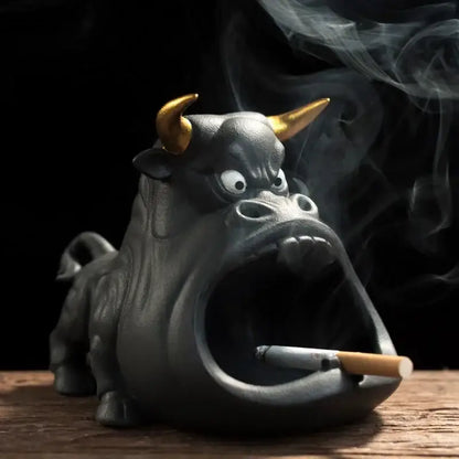Black and gold ceramic bull ashtray living room cartoon cow decor