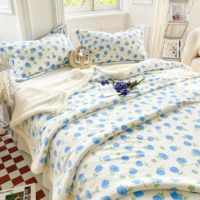 Black and white cartoon print cozy blanket bedroom sheep duvet set
