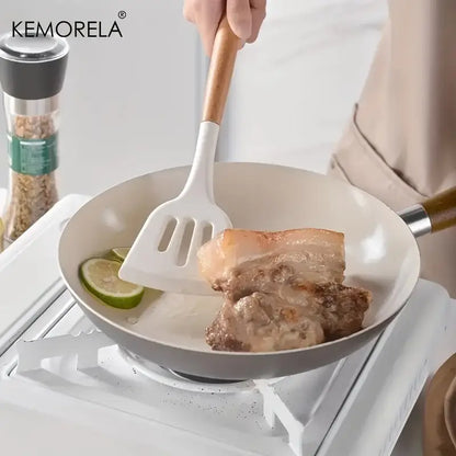 Black and wood silicone kitchen utensil set – kitchen storage box