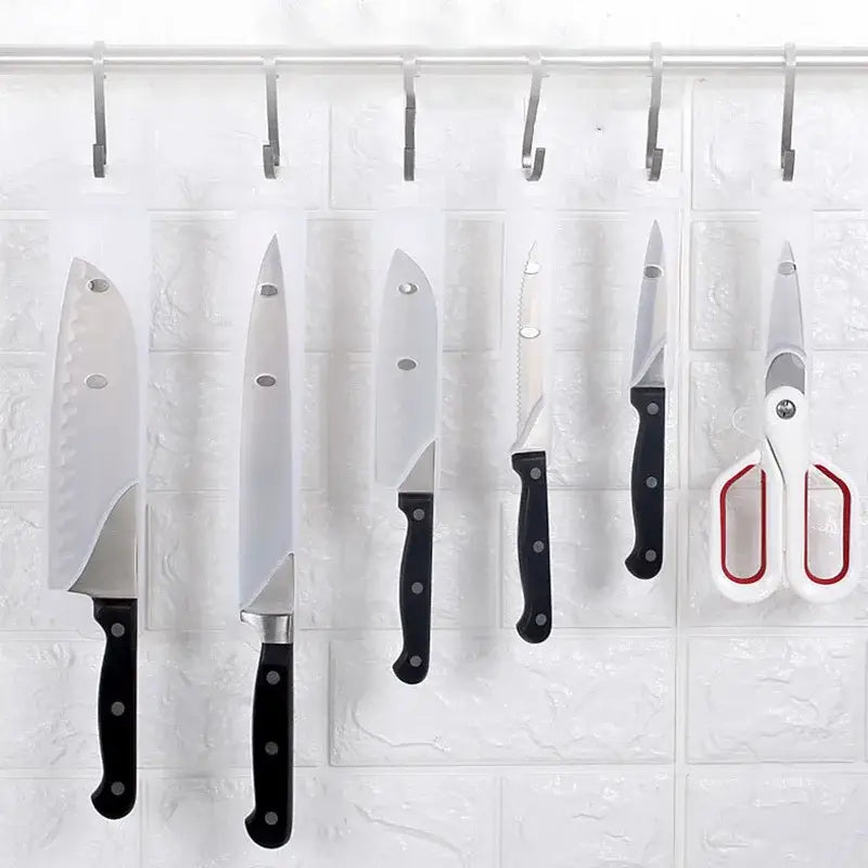 Black knife scabbard set with kitchen scissors and hooks