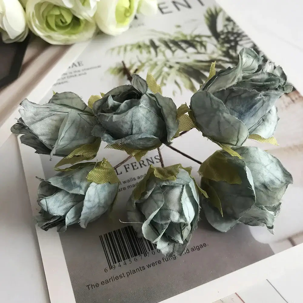 Blue flower stamen berries bundle for kitchen cake decor
