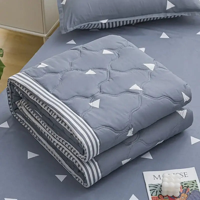 Blue whale best vacation daisy print quilt bedroom blanket