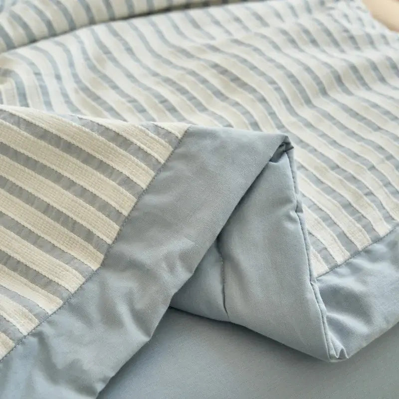 Blue & white striped soya fibre jacquard summer quilt bedroom comforter