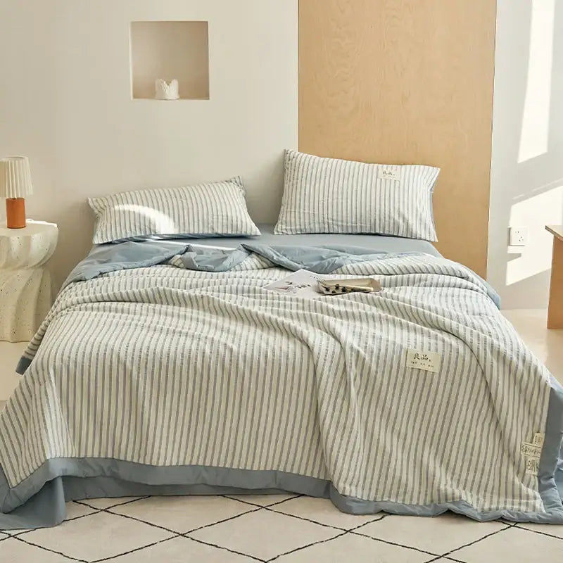 Blue & white striped soya fibre jacquard summer quilt bedroom comforter