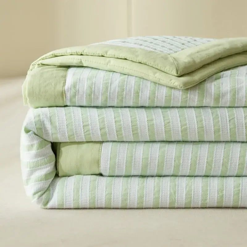 Blue & white striped soya fibre jacquard summer quilt bedroom comforter