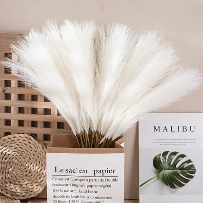 Boho white & beige fluffy pampas grass – living room decor
