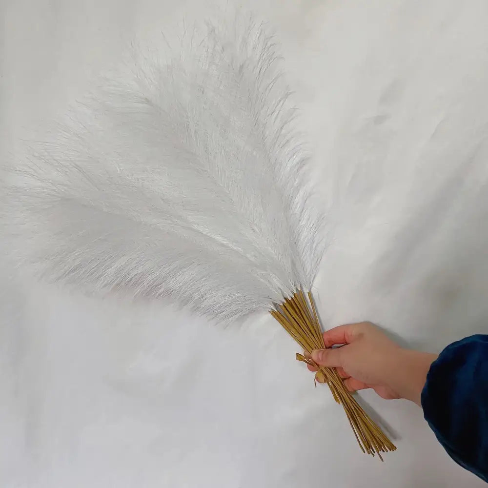 Boho white & beige fluffy pampas grass – living room decor